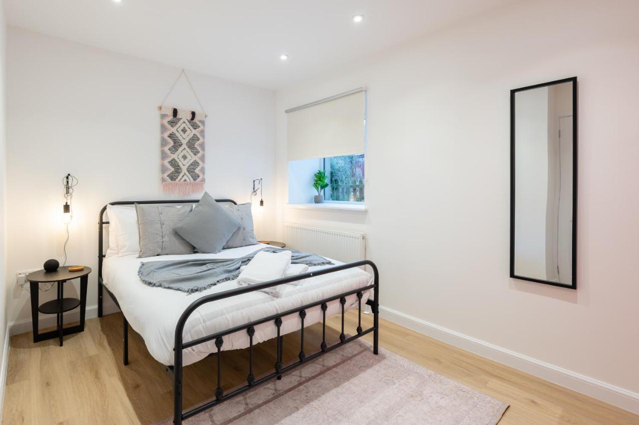 The Pinkish House - 4 Bed Home In The Town Centre Blairgowrie and Rattray Exteriör bild