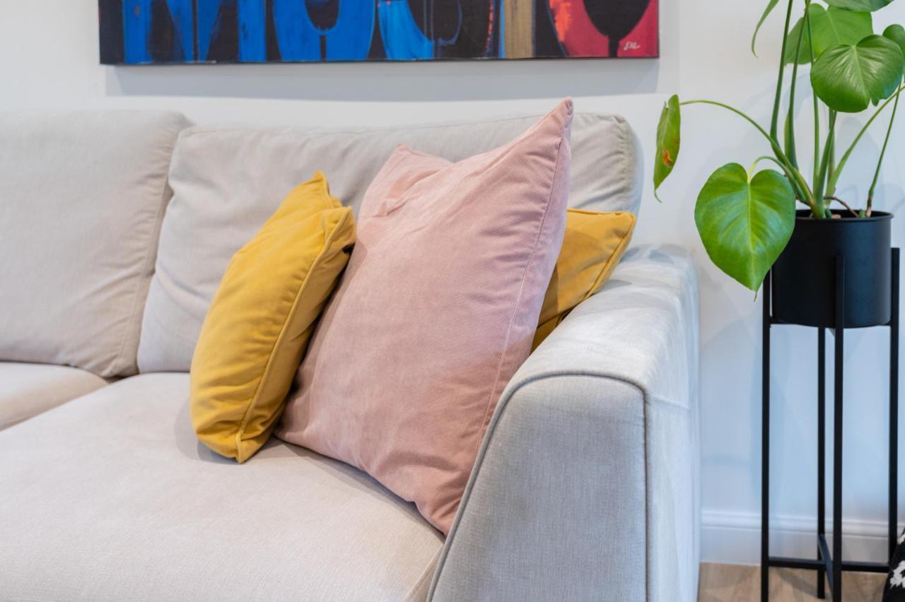 The Pinkish House - 4 Bed Home In The Town Centre Blairgowrie and Rattray Exteriör bild